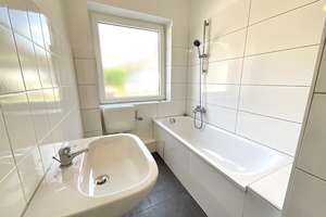 Frisch renovierte Erdgeschosswohnung – Friedrich-Ebert-Str. 130, 46236 Stadtmitte, Bottrop – Vorschaubild 3