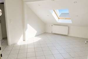 Lichtdurchflutet 5-Zimmer-Maisonette-Wohnung mit großer Terrasse – vereinsstr 7, 47799 Cracau, Krefeld – Vorschaubild 6