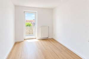 Helle Dachgeschosswohnung mit zwei Balkonen – 39112 Sudenburg, Magdeburg – Vorschaubild 10