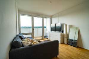 Lichtdurchflutete 2-Zimmer-Wohnung mit Einbauküche und Balkon – Regensburg – Vorschaubild 4