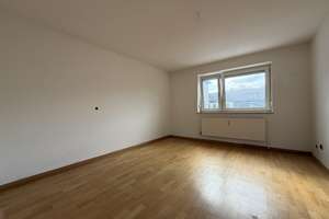 Bezugsfrei! Attraktive 3-Zimmer-Dachgeschosswohnung im Herzen von Dachau! – Brucker Str. 1, 85221 Dachau – Vorschaubild 8