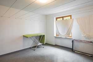 3 ZKB Wohnung mit TG in Haunstetten Inningerstr. Ab 1.8 frei  – Inninger Straße 39, 86179 Augsburg – Vorschaubild 12