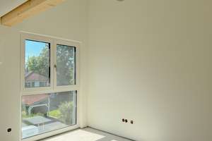 Neubau-Wohnung in Waldperlach, ca. 105 m² Luxus auf 2 Ebenen mit Ost-Balkon und PV-Anlage – Die vollständige Adresse der Immobilie erhältst du vom Anbieter., 81739 Waldperlach, München – Vorschaubild 9