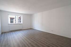 Erstbezug nach Kernsanierung: 3-Zimmer Wohnung mit Einbauküche und Balkon - Familien & WG geeignet – Moritzstraße 30, 65185 Mitte, Wiesbaden – Vorschaubild 4