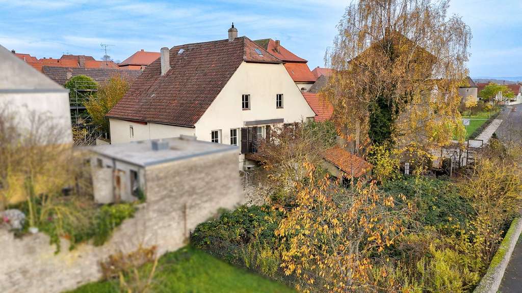 Immobilie in Sommerach - Baderhaus Sommerach 1561 – Denkmalschutz mit erstklassigen Abschreibungsvorteilen für Kapitalanleger - Bild 4