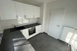 Sasel, schöne 4 Zimmerwohnung mit Tiefgarage in zentraler Lage – Schönsberg 1a, 22395 Sasel, Hamburg – Vorschaubild 3
