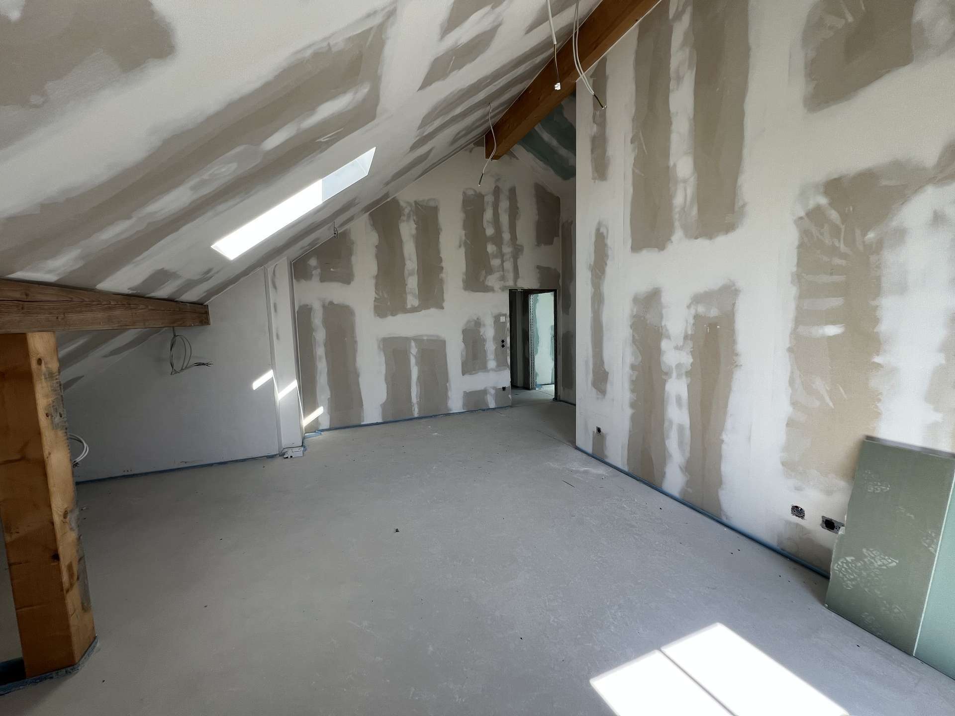 Immobilie in Winhöring - Wohngenuss im Grünen - Neubau mit zwei Balkonen und Gestaltungsspielraum - Bild 1