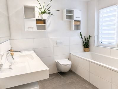 Moderne 4-Zimmer-Wohnung mit Balkon, Aufzug und hochwertiger Küche in Konstanz-Fürstenberg