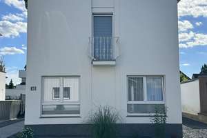 Freistehendes Einfamilienhaus mit Garten & Terrasse