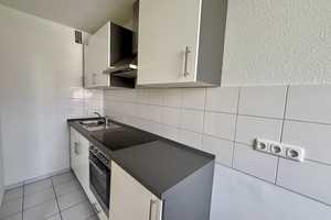 Schickes Appartement mit Einbauküche in sehr zentraler Lage – Dreilindenstr. 73, 45128 Essen – Vorschaubild 2