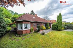 Spannendes Angebot: Großer Bungalow (frei) und Doppelhaus (vermietet) – Die vollständige Adresse der Immobilie erhältst du vom Anbieter., 26125 Nadorst, Oldenburg (Oldenburg) – Vorschaubild 1