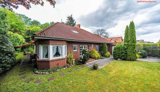 Bild von Spannendes Angebot: Großer Bungalow (frei) und Doppelhaus (vermietet)