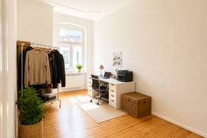 Wohnen im Helmholtzkiez: 3-Zimmer-Altbau mit Balkon, 94 m² – Die vollständige Adresse der Immobilie erhältst du vom Anbieter., 10437 Prenzlauer Berg, Berlin – Vorschaubild 4