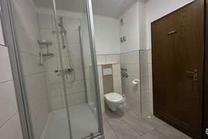 ***SONNIGE 4-Zimmer DG-WOHNUNG MIT RIESIEGEM BALKON & PANORAMABLICK!***Garage inklusive*** – Bankstraße 2a, 41199 Odenkirchen-Mitte, Mönchengladbach – Vorschaubild 23