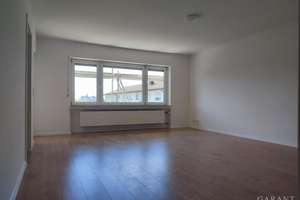 Seltene Gelegenheit! Gemütliche 4-Zimmer-Wohnung mit Balkon in ruhiger Lage! Saniert & bezugsfertig – Die vollständige Adresse der Immobilie erhältst du vom Anbieter., 76149 Neureut, Karlsruhe – Vorschaubild 2