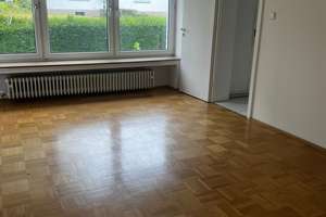 Bestlage: 4-Zimmer-Wohnung in 4-Parteien-Haus in der Johann-Sebastian-Bach-Str.! – Die vollständige Adresse der Immobilie erhältst du vom Anbieter., 65193 Nordost, Wiesbaden – Vorschaubild 1