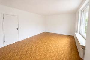 Neu sanierte Wohnung mit unglaublichem Garten und Terrasse