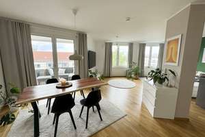 Traumhaft geschnittene 3-Zimmer-Wohnung mit Einbauküche und Balkon im Herzen der Stadt