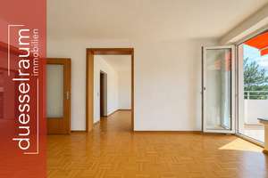 Urdenbach: Gepflegte 3-Zimmer-Wohnung mit Süd-Ost-Balkon, Aufzug & Tiefgarage