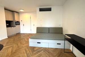 Möbliiertes Studio direkt am Marktplatz Adlershof, zum ruhigen Innenhof ausgerichtet mit Balkon! – Florian-Geyer-Str 111, 12489 Adlershof, Berlin – Vorschaubild 12