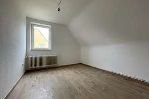 Stilvolle helle Dachgeschoss-Wohnung – Graudenzer Straße 20, 26388 Fedderwardergroden, Wilhelmshaven – Vorschaubild 8