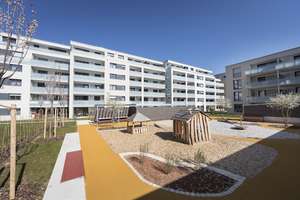 Helle 3-Zimmer-Wohnung mit großzügiger Dachterrasse