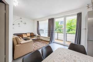 Ruhige 2 Zimmer Wohnung mit Balkon, Keller und Stellplatz – Die vollständige Adresse der Immobilie erhältst du vom Anbieter., 22147 Rahlstedt, Hamburg – Vorschaubild 2