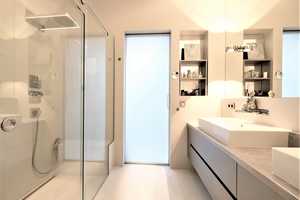 ARCHITEKTEN TOWNHOUSE AM HAGENPLATZ + INTERIOR DESIGNT + POOL + GARAGE + RUHIG LAGE + PRIVATVERKAUF – Berlin – Vorschaubild 8