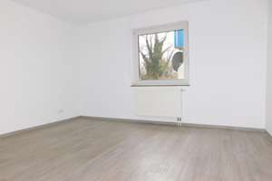 Renoviert und bezugsfertig... Schicke 2-Zimmerwohnung im EG mit Balkon zentral gelegen... – Hochfelder Str. 63, 47809 Oppum, Krefeld – Vorschaubild 3