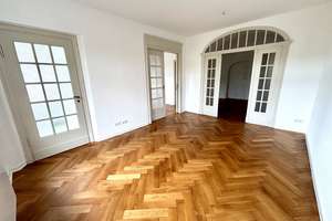 Erstbezug nach hochwertiger Sanierung – Stilvolle 4-Zimmer-Altbauwohnung mit Wintergarten, Balkon &  – Geschwister-Scholl-Straße 2, 4205 Miltitz, Leipzig – Vorschaubild 3