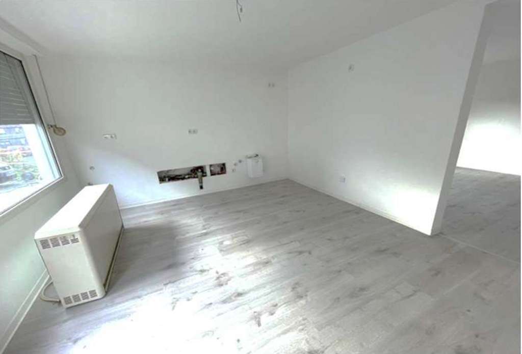 Immobilie in Bestwig - 5 Familienhaus mit großem Grundstück - Bild 3