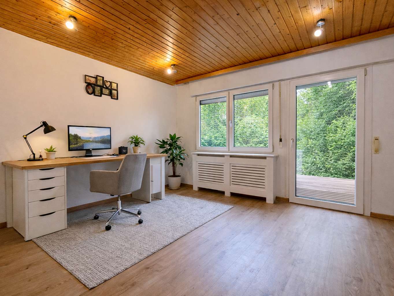 Immobilie in Zeil am Main - Charmantes Einfamilienhaus mit Einliegerwohnung und idyllischem Garten in Zeil am Main - Bild 1