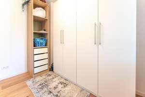 Hochwertig kernsanierte 3-Zimmer-Wohnung mit zwei Balkonen und Garage am Mulang – 34131 Bad Wilhelmshöhe, Kassel – Vorschaubild 9