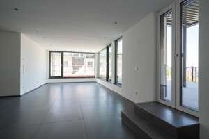 Exklusive 4,5-Zimmer-Wohnung mit Panoramaterrasse & Südterrasse – einzigartig in Stuttgart – Die vollständige Adresse der Immobilie erhältst du vom Anbieter., 70597 Degerloch (Ortsteil), Stuttgart – Vorschaubild 3