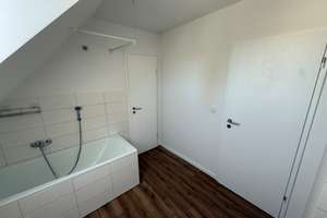 ***Top renovierte DG-Wohnung zu vermieten*** – Hermannstr. 43, 44791 Hamme, Bochum – Vorschaubild 10