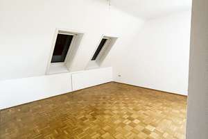 Wohnen auf zwei Ebenen
5-Zimmer-Maisonette-Wohnung mit Balkon und zwei Tiefgaragenstellplätzen – Die vollständige Adresse der Immobilie erhältst du vom Anbieter., 76139 Hagsfeld, Karlsruhe – Vorschaubild 18