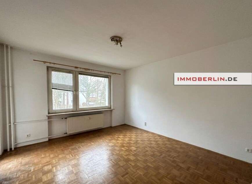 IMMOBERLIN.DE - Wohlfühllage! Wohnung mit Sonnenbalkon & Gestaltungspotenzial, Berlin – Bild 1