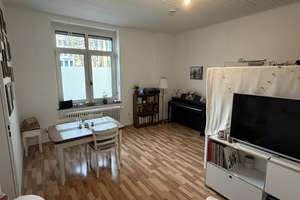 Helle Erdgeschosswohnung mit Einbauküche und Innenhof im Herzen von Aachen – Saarstraße 16, 52062 Ponttor, Aachen – Vorschaubild 2