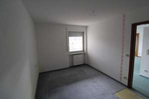 Frei gewordene Eigentumswohnung mit Balkon und PKW-Stellplatz am Haus – Die vollständige Adresse der Immobilie erhältst du vom Anbieter., 9224 Grüna, Chemnitz – Vorschaubild 6