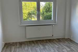 Renovierte 3- Zimmer Wohnung zum Einzug bereit – Berringerstraße 9, 18146 Rostock – Vorschaubild 2