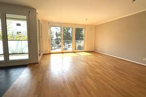 Lage, Lage, Hölderlinplatz! 3-Zimmer-Wohnung mit Neubau-Standard