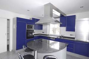 Property thumbnail 11