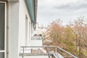 HOMESK - BEZUGSFREIE - 4-Zimmer-Wohnung mit Balkon in Niederschöneweide – Fennstraße 3, 12439 Niederschöneweide, Berlin – Vorschaubild 1