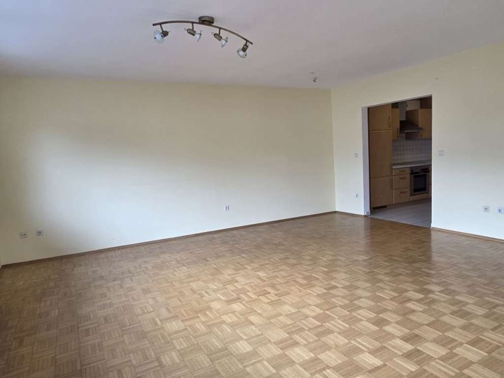 Immobilie in Kamen - Gepflegtes 6 Familienhaus (Wohnungseigentum) zentral in Kamen - Bild 3