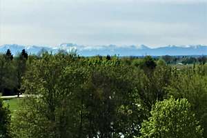 Moderne DG-Wohnung, WG-geeignet, teil-möbliert, Aufzug mit ALPEN-WEITBLICK!  – Margarethe-Selenka-Straße 14, 81737 Altperlach, München – Vorschaubild 3