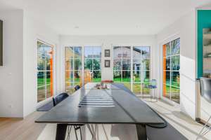 PLATZ FÜR DIE GANZE FAMILIE UND MEHR - Attraktive Stadtvilla mit großzügigem Garten in Toplage – Die vollständige Adresse der Immobilie erhältst du vom Anbieter., 81825 Gartenstadt Trudering, München – Vorschaubild 4