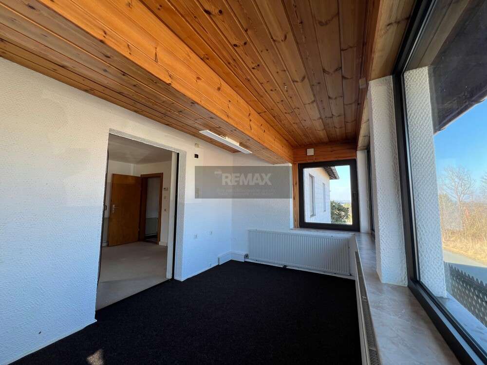 Immobilie in Zell im Fichtelgebirge - Charmanter Bungalow mit großem Garten und Potenzial in Zell im Fichtelgebirge - Bild 0