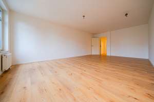 Große 5-RW*WG geeignet* EBK* 2 Bäder mit Dusche und WC* Balkon* Fahrstuhl* zentrale Lage* Top* – Schäferstraße 64, 1067 Friedrichstadt, Dresden – Vorschaubild 15