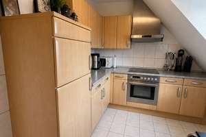 Charmante Dachgeschosswohnung in attraktiver Lage von Düsseldorf – Friedhofstr. 27, 40597 Benrath, Düsseldorf – Vorschaubild 6
