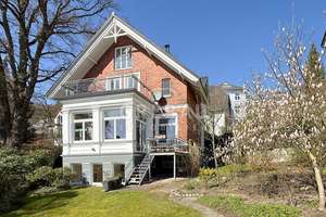 Rarität am Süllberg: Einfamilienhaus mit herrlichem Garten und Elbblick – Die vollständige Adresse der Immobilie erhältst du vom Anbieter., 22587 Blankenese, Hamburg – Vorschaubild 1
